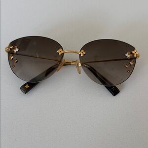 LOUIS VUITTON WOMAN'S Sunglasses Desmayo Cat Eye Z0051U GOLD/USED6970